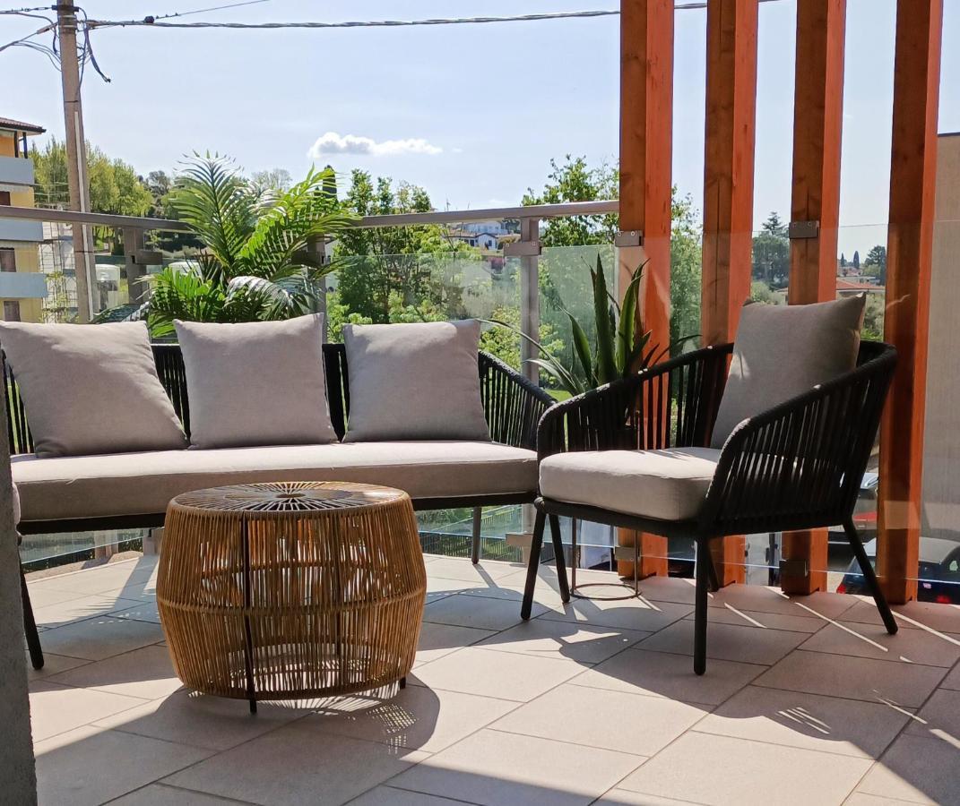 Lake Dream Apartment With Pool In Bardolino Dış mekan fotoğraf