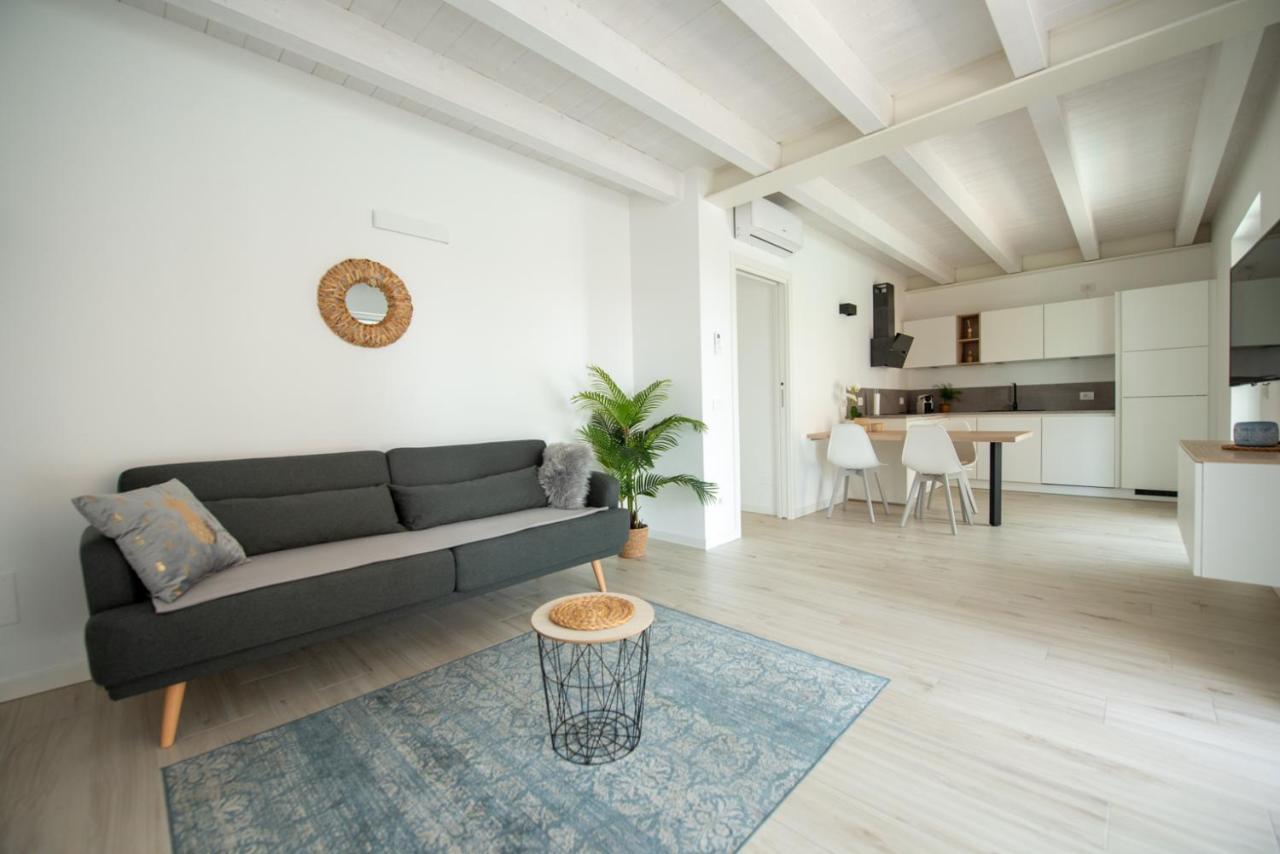 Lake Dream Apartment With Pool In Bardolino Dış mekan fotoğraf