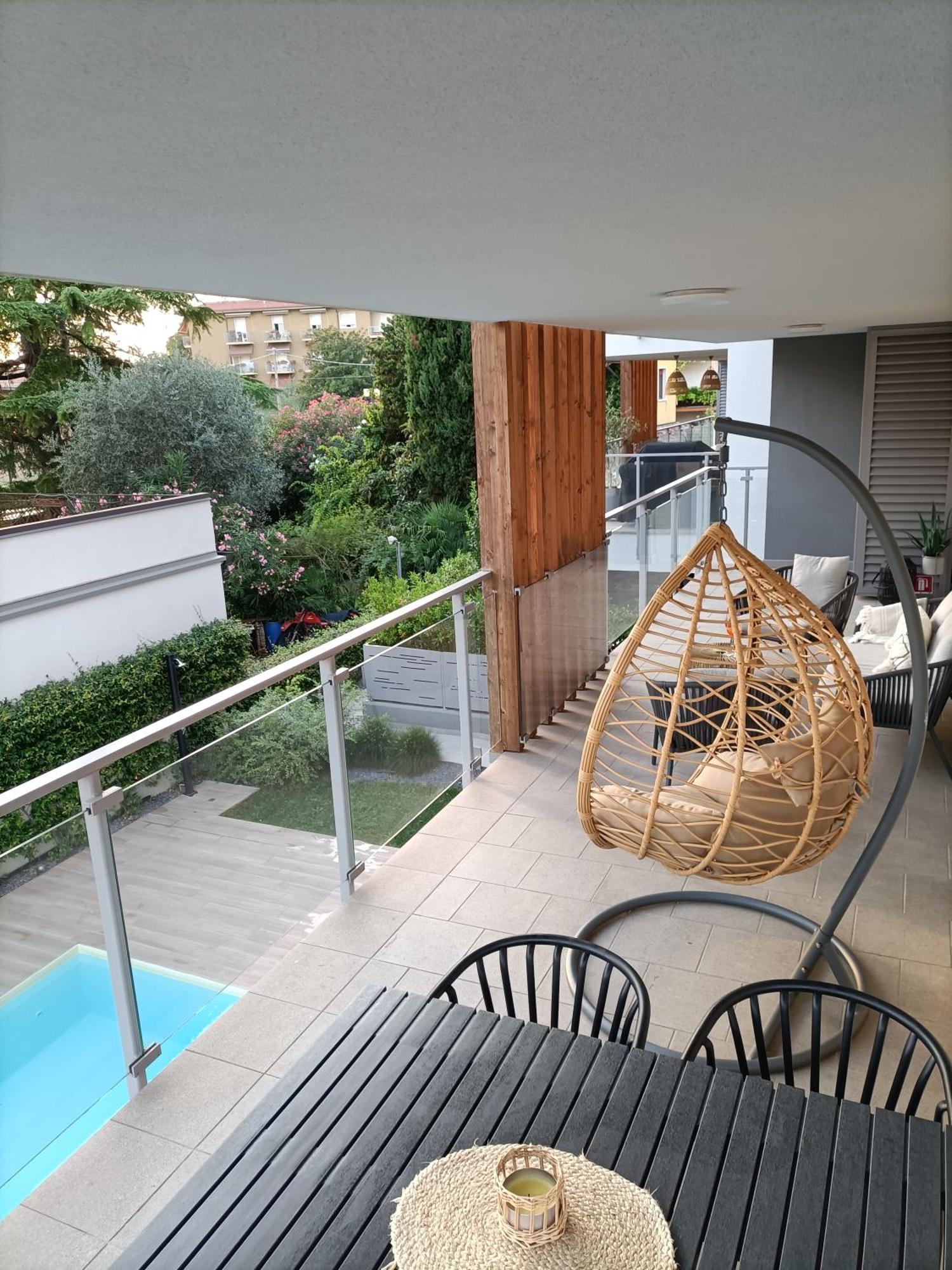 Lake Dream Apartment With Pool In Bardolino Dış mekan fotoğraf